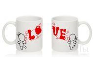 Парные чашки с надписью LOVE
