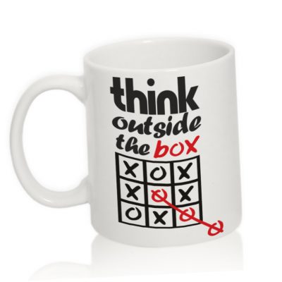 Чашка с надписью 'Think outside the box' Чашка с надписью 'Think outside the box'