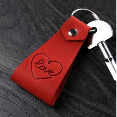Брелок (нат.кожа) LOVE Брелок (нат.кожа) LOVE